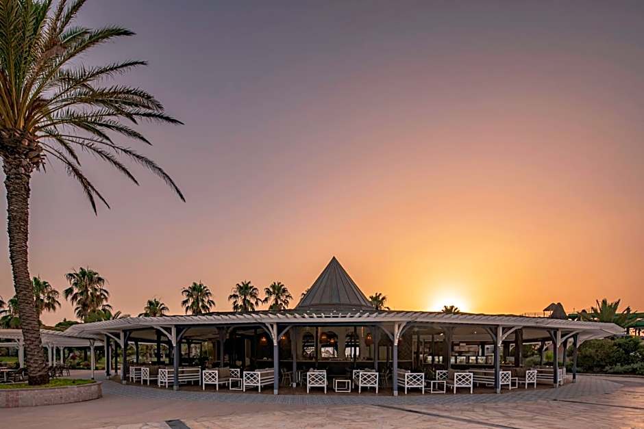 Papillon Belvil Holiday Village
