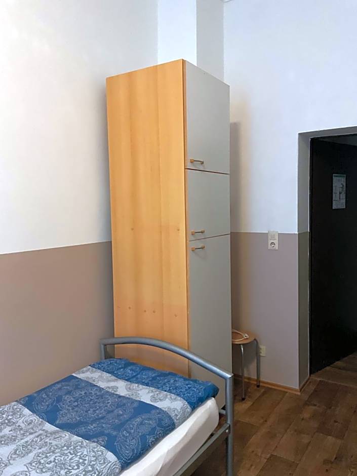 Pension Anna Monteurzimmer – Munich, CO