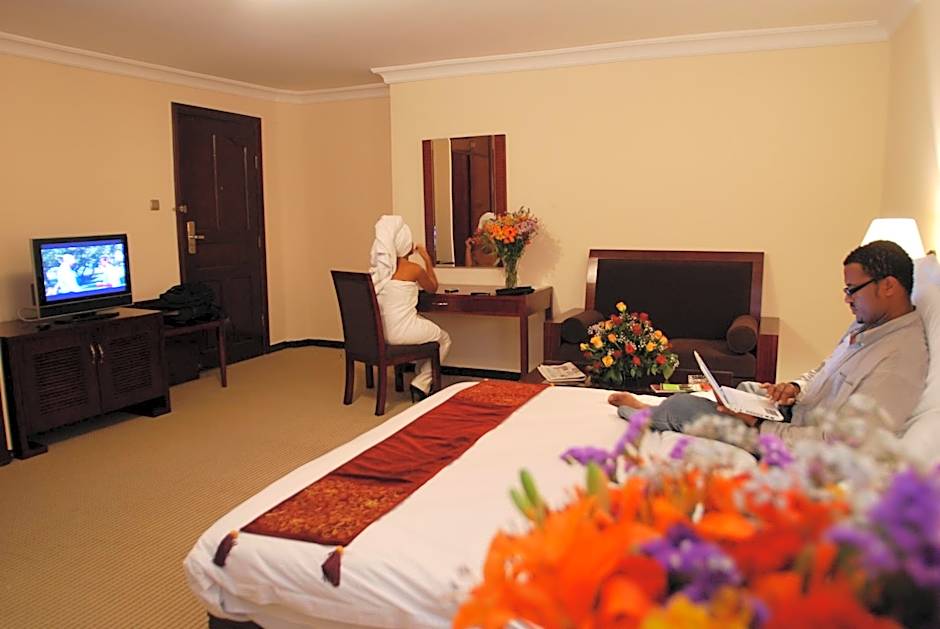 Kaleb Hotel