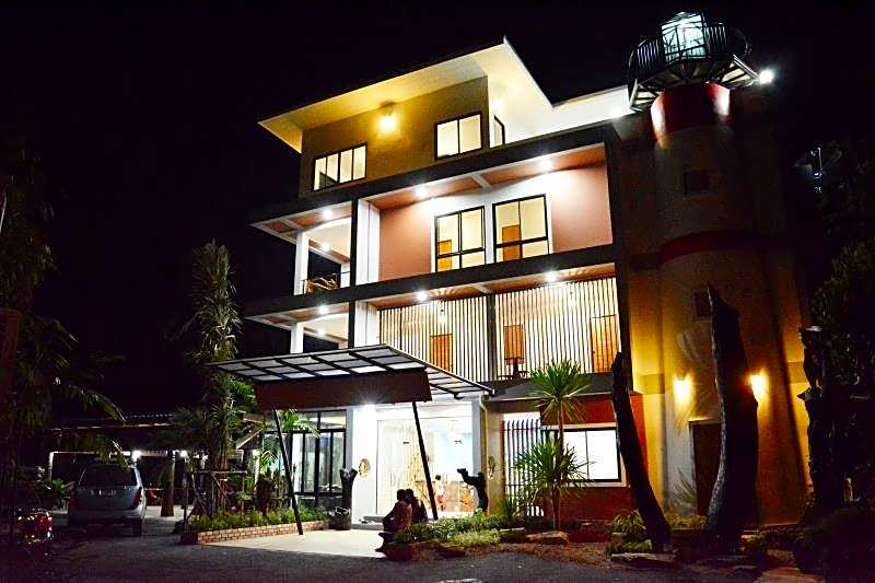 krabi lighthouse @ aonang