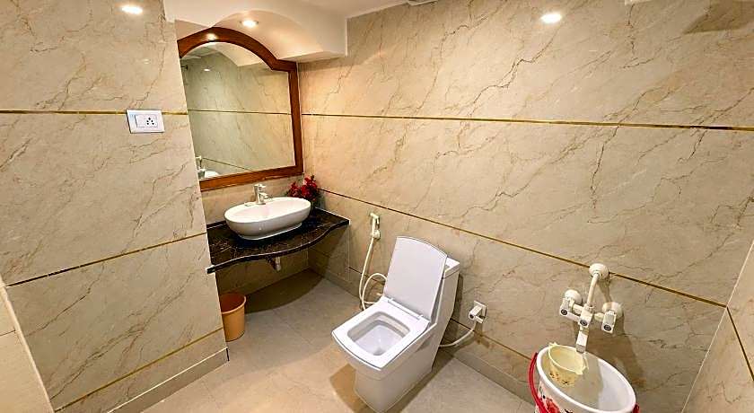 Hotel Kamal ( Nearest to Taj Mahal )