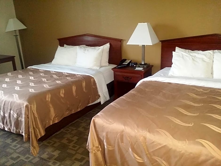 Quality Inn & Suites Schoharie near Howe Caverns