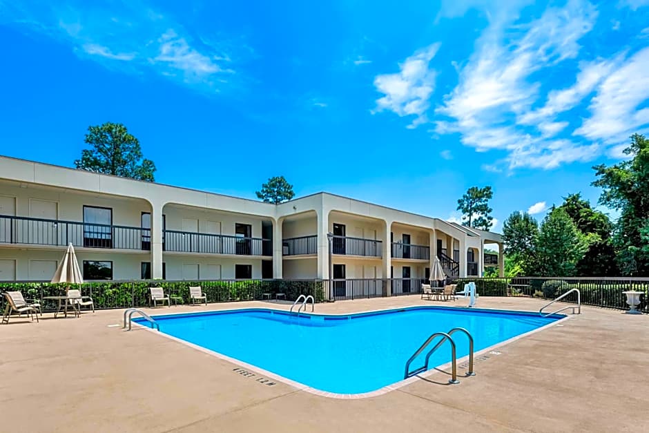SureStay Plus Hotel by Best Western Southern Pines Pinehurst