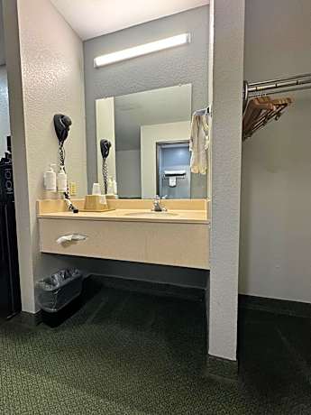 Deluxe King Room with Two King Beds - Non Smoking