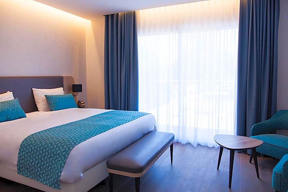 Logis Hotel Relais Saint Jacques - Châteauroux