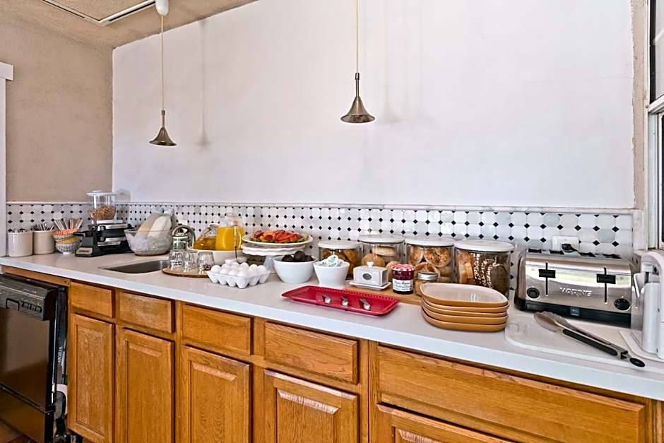 La Maison Hotel - Adults Only