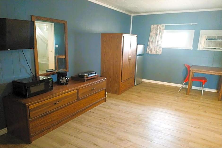 Love Hotels Desert Inn & RV by OYO at Boysen Wind River WY