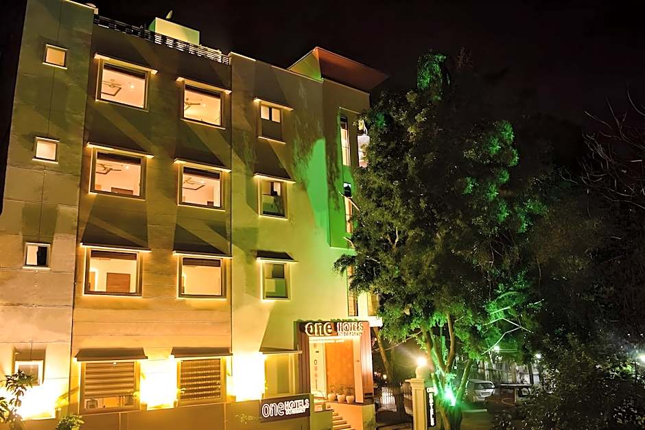 One Earth GG Regency (80 Steps to Golden Temple)