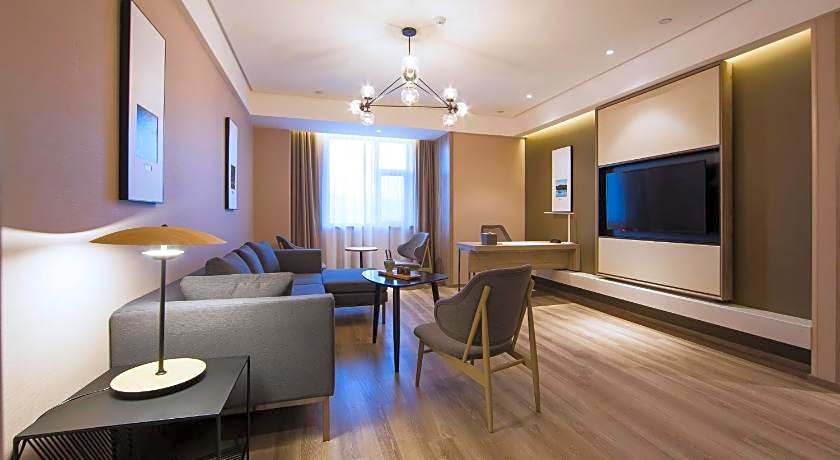 Atour Hotel Houma Xintian Plaza