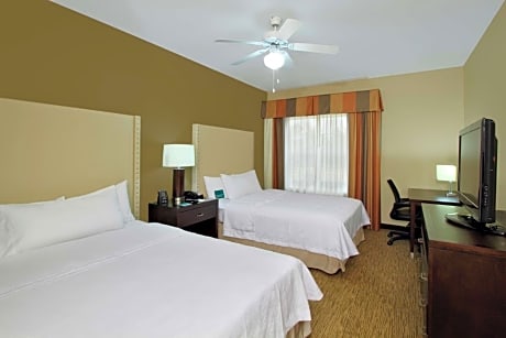 2 Queen Bed 1 Bedroom Fireplace Suite Nonsmok