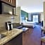 Holiday Inn Express & Suites Geneva Finger Lakes By IHG
