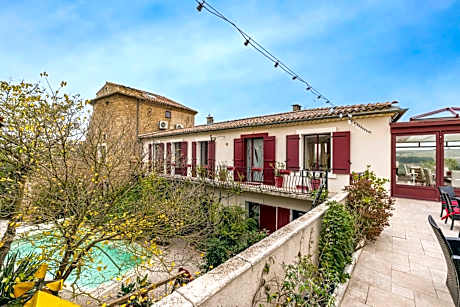 château - Le panoramique avec piscine