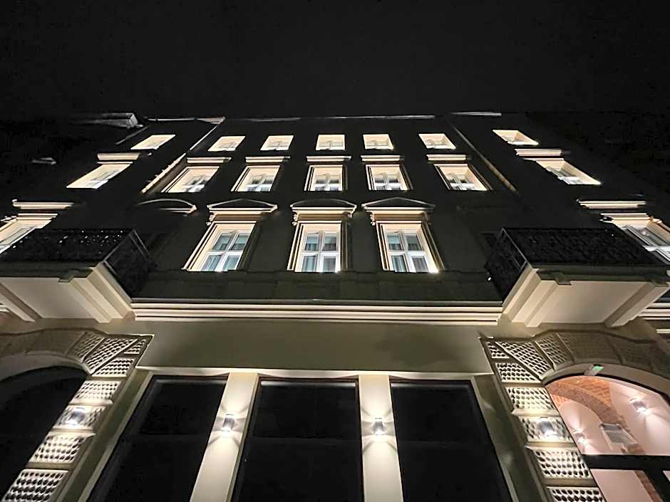 1891 Garni Hotel