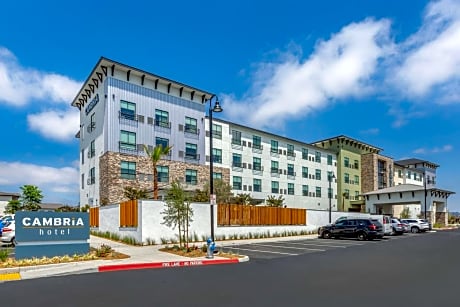 Cambria Hotel Sonoma Wine Country