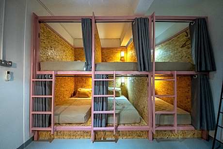 Entire 6-Bed Private Dormitory - Mixed