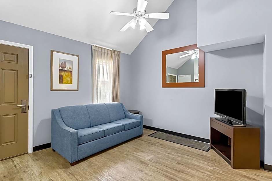 SureStay Studio by Best Western Pensacola