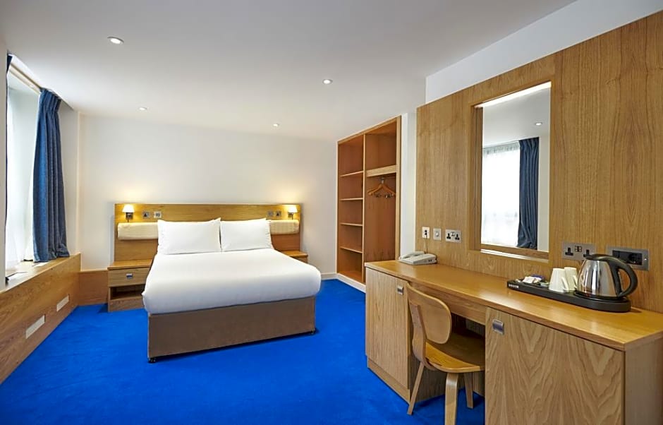 Central Park Hotel