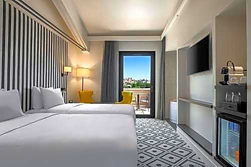 DoubleTree by Hilton Carcassonne France