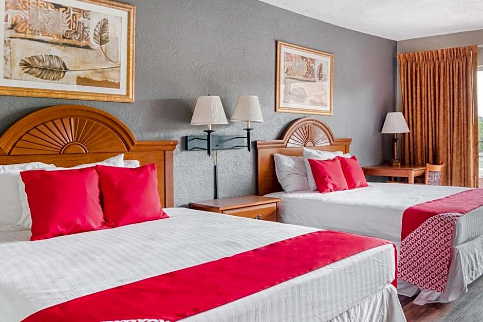 OYO Hotel Mustang Silver Spring FL