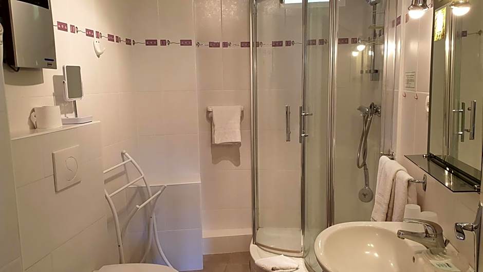 LOGIS HOTEL Les Tilleuls
