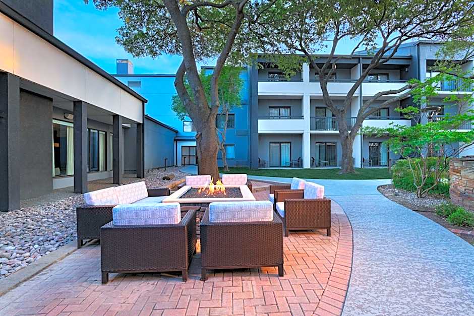 Courtyard by Marriott Dallas Richardson at Spring Valley