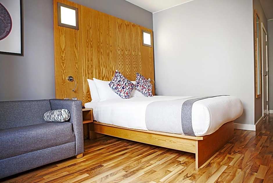 Photo 1 of 5 of Standard, Mobility Accessible