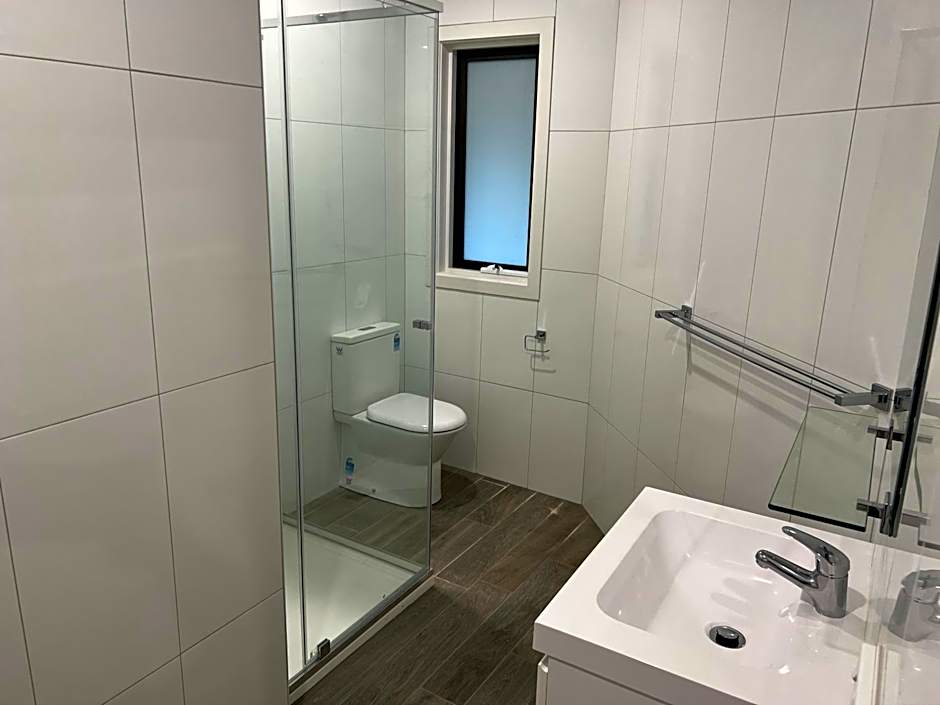 BENDIGO BOTANIC MOTEL- King Beds