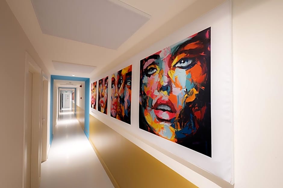 Elberg Hotel & Apartments