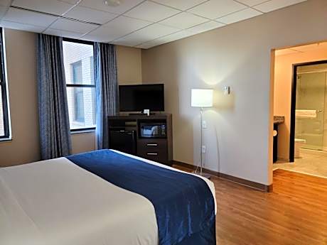 King Studio with Sofa Bed