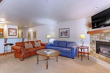 Superior One-Bedroom Apartment