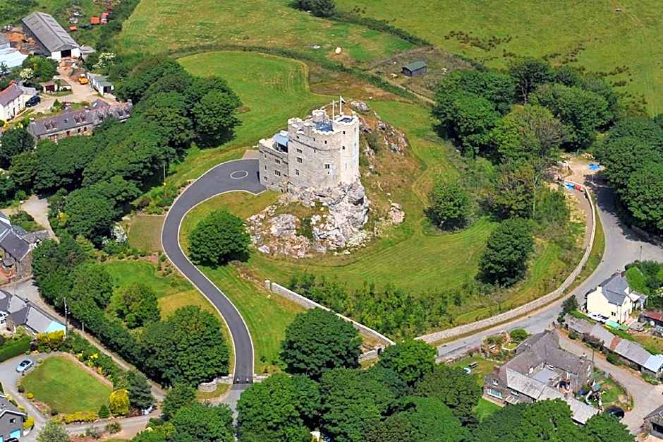 Roch Castle