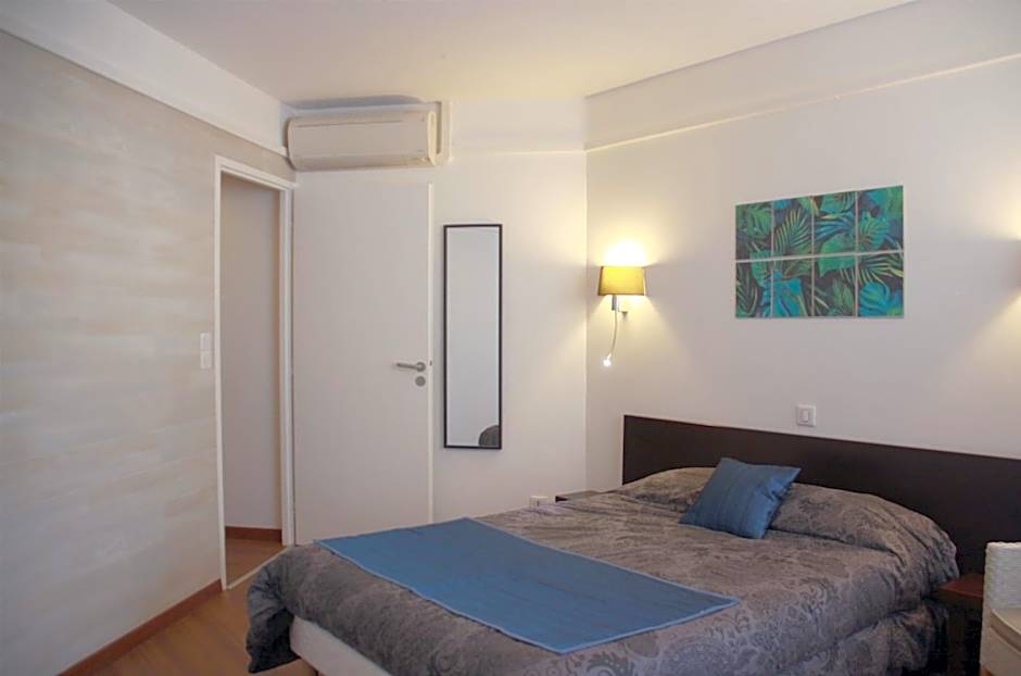 L'EMBLEME - BOUTIQUE HOTEL