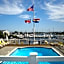 Anchor In Distinctive Waterfront Lodging