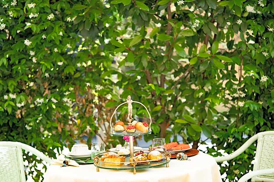 Atelier Inès Arts & Suites