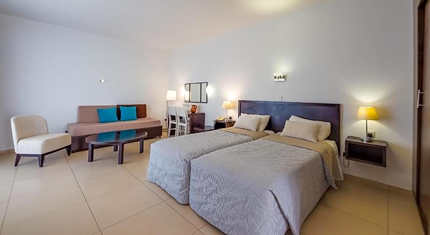 Maris Mare Apartments