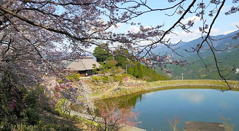 Hostel & Tatami Bar Uchikobare