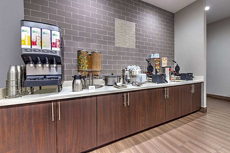 La Quinta Inn & Suites by Wyndham Tyler-University Area