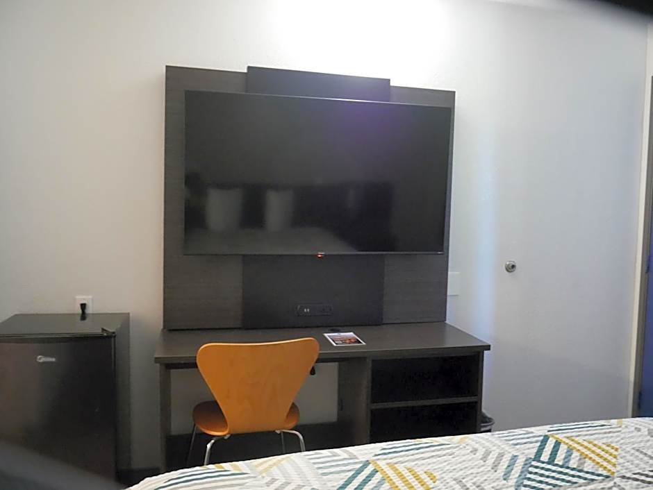 Motel 6-Sacramento, CA - South