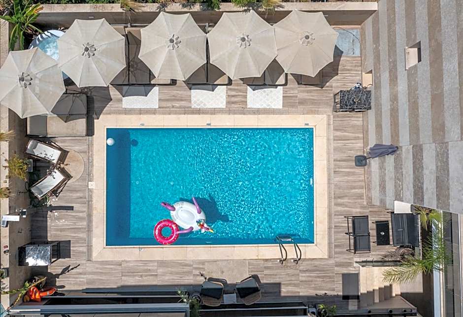 Vellum Luxury Living