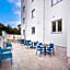 Hotel Larimar
