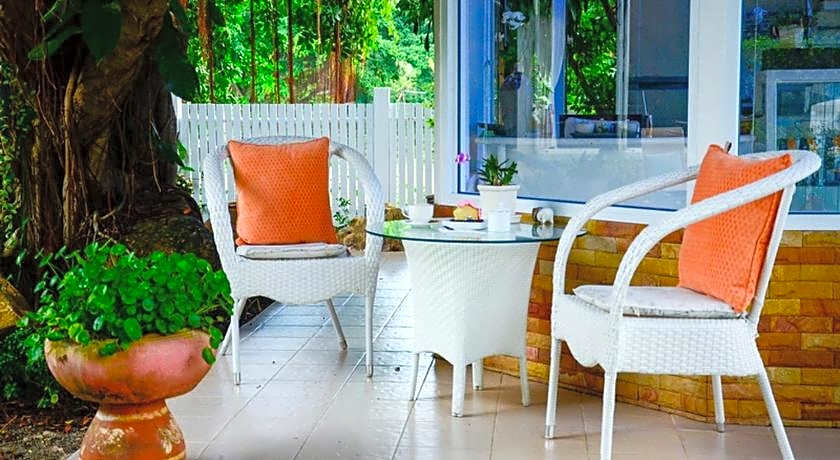 Banyan House Samui Bed & Breakfast (Adults only)