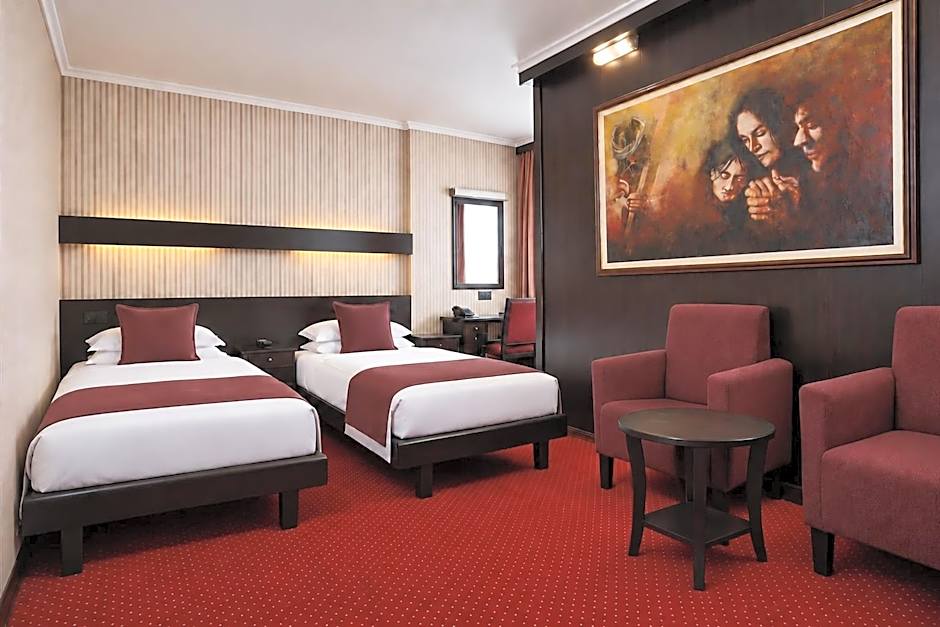 Prezident Hotel Novi Sad - Outdoor Pool & Spa