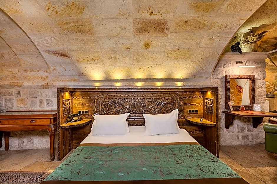 Cappa Via Cave Hotel