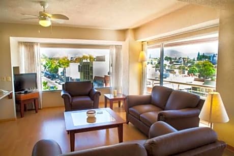 Two-Bedroom Suite