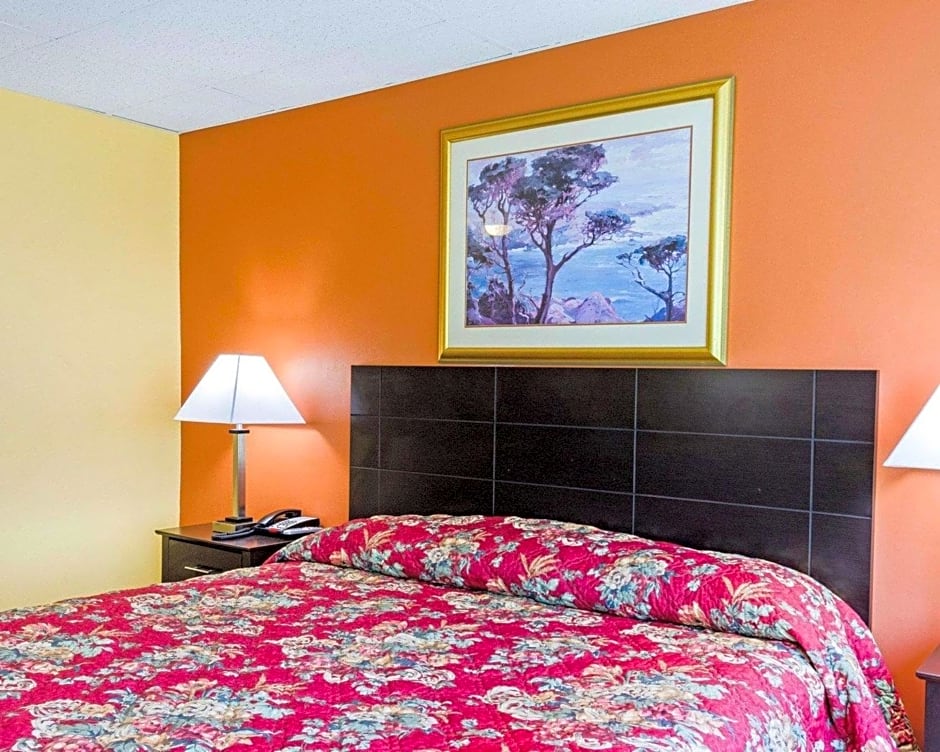 Econolodge Framingham-Boston