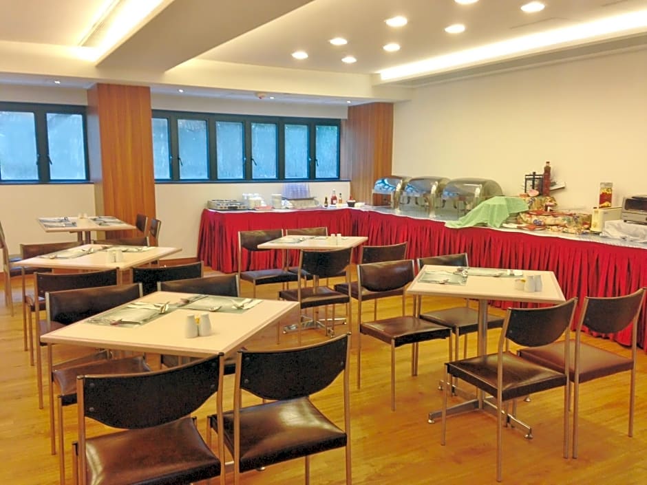 Caritas Bianchi Lodge Hotel