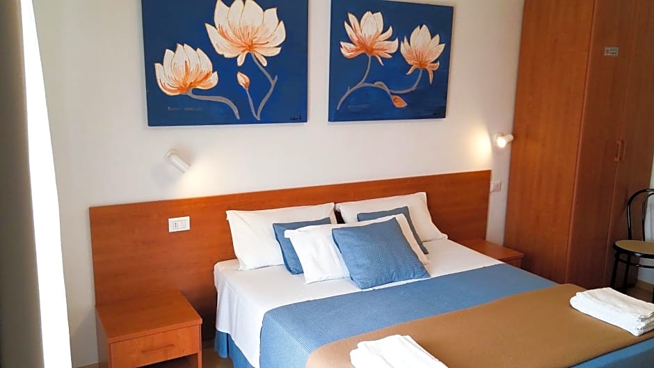 Venice Airport Room