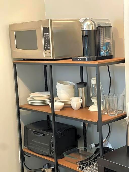 Superb Spacious Loft Old Toronto near Distillery District