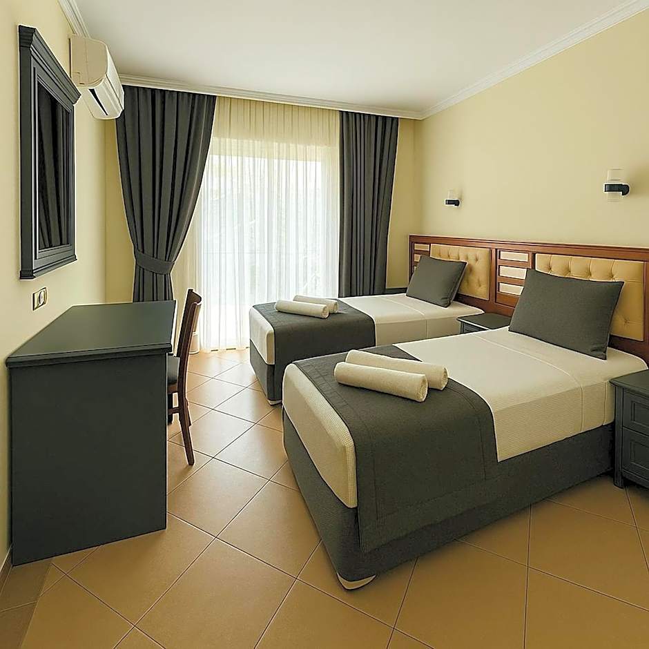 Club Karakas Apart Otel