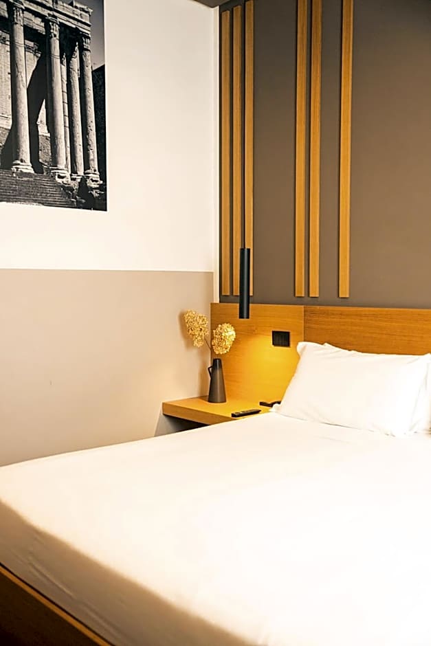 Central Lodge Hotel